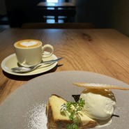 Aランチにプラス　飲み物（マキアート）＆本日のドルチェ（マスカルポーネのレアチーズケーキ））