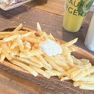 玉ねぎ倉庫跡地　志知カフェ　