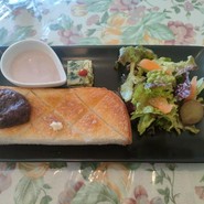 小さな隠れ家カフェ ナチュライズ