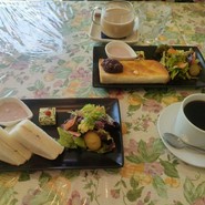 小さな隠れ家カフェ ナチュライズ