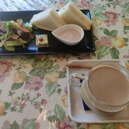 小さな隠れ家カフェ ナチュライズ