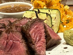 駅前ワイン食堂　BIBI