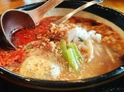濃厚味噌スープの担々麺