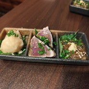 前菜の里芋、カツオ、シラス