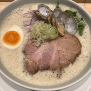鶏白湯ラーメン ムツキ