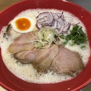 鶏白湯ラーメン ムツキ