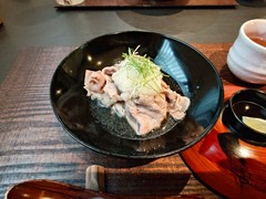 絢ね