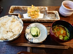 絢ね