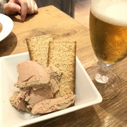 赤白 ホワイティ梅田店