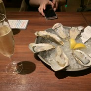 ザ・カーブ・ド・オイスター東京