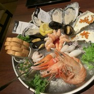 ザ・カーブ・ド・オイスター東京