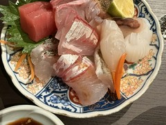 酒と肴　盃（まるはい）