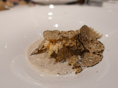 甘鯛の鱗焼きと秋トリュフ マッシュルームのズッパ