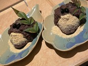 芋あんと古代米のおはぎ？