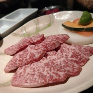 飛騨牛　焼肉・すきやき・しゃぶしゃぶ　丸明