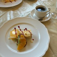 レストラン　フュメドゥコスモ