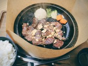 ハンバーグ＆ステーキ いしがま工房 横浜ワールドポーターズ店