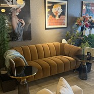 YOLO cafe & bar 渋谷宮益坂店