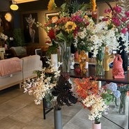 YOLO cafe & bar 渋谷宮益坂店