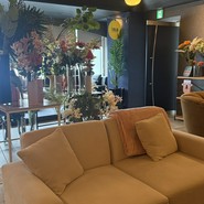 YOLO cafe & bar 渋谷宮益坂店