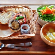 カフェ ニワトコ