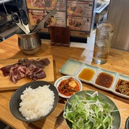 神戸一人焼肉・ジビエ　にくひろ　三ノ宮店