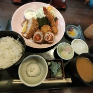 とんかつ とまと赤茄子家