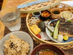 和食カフェ＆バーComfy