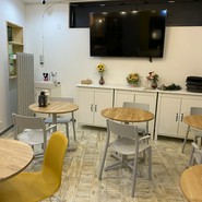 モニター付テーブル席