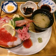 漁人市場とっとっと