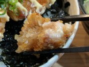 肉厚でジューシーな唐揚げ！