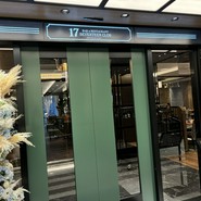 和牛と関西うまいもん食材　レストラン＆バー　17CLUB