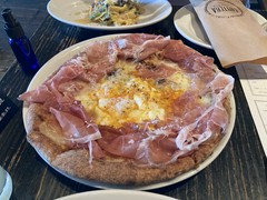 ピッツェリア カンテラ （PIZZERIA CANTERA）