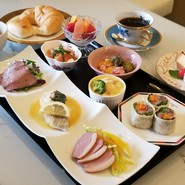 春の宝石箱ランチ
