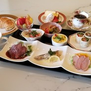 春の宝石箱ランチ