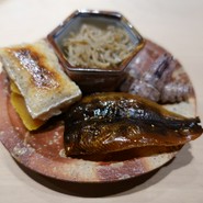 鮨 梢