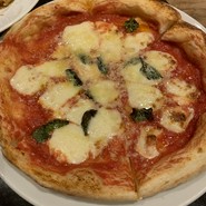 ヴィア　デッラ　キエーザ