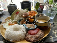 ハンバーグランチ