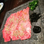 最高級の肉と京都食材の肉割烹　もつ吉　渋谷店