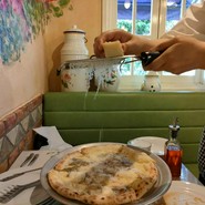 キャナリィ・ロウ 岩倉
