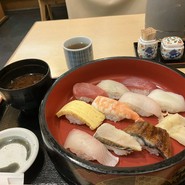 寿司割烹　しきの花