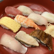 寿司割烹　しきの花