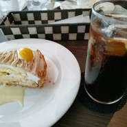 ル・スリジェダムール 鵜沼店