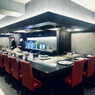 銀座 和牛鉄板焼 USHIGAMI