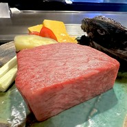 銀座 和牛鉄板焼 USHIGAMI