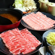 ラム・豚肩ロース食べ放題