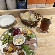 原価ビストロチーズプラス　京橋