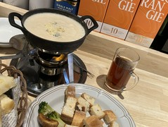 原価ビストロチーズプラス　京橋