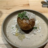 BRACERIA　PASTICCERIA　BOND