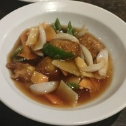 ニーヨン 小牧店
